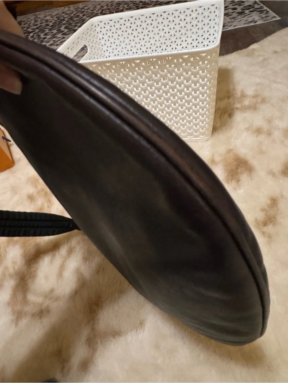 Authentic Gucci Brown Leather Shoulder Bag - Quiet Luxury Tom Ford Y2K Era